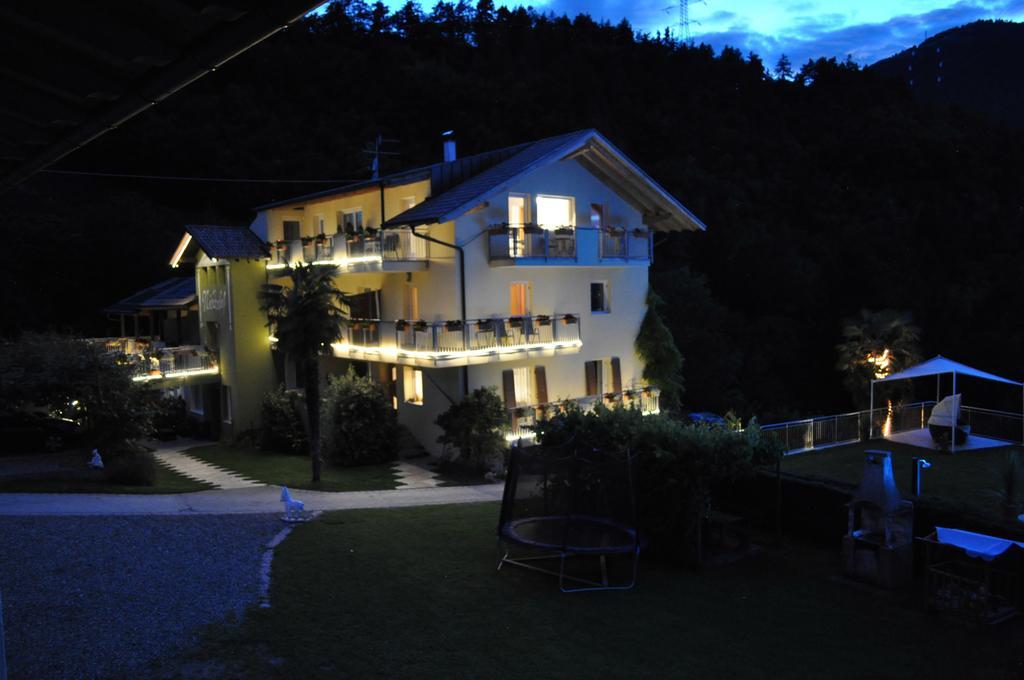 Ferienwohnungen Niederhof Лана Екстериор снимка